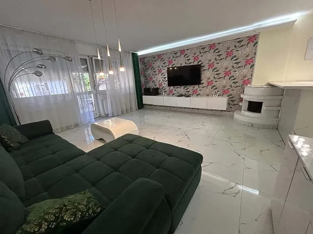 Kiadó ház Nyíregyháza, Korányi-kertváros 120 nm