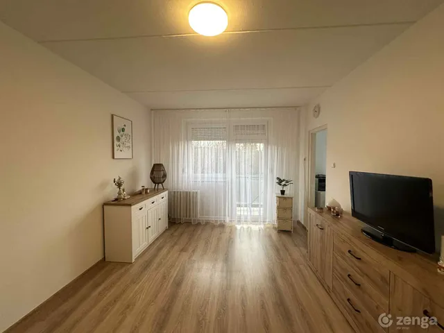 Eladó lakás Miskolc, Majláth 28 nm