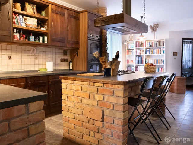 Eladó ház Pécel, Kelő lakópark 160 nm