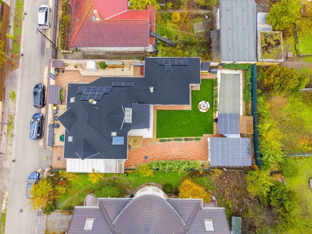 Eladó ház Budapest XXI. kerület, Királyerdő, Vitorlás utca 200 nm