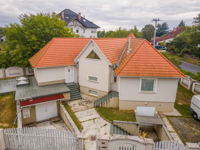 Eladó ház Csömör 341 nm