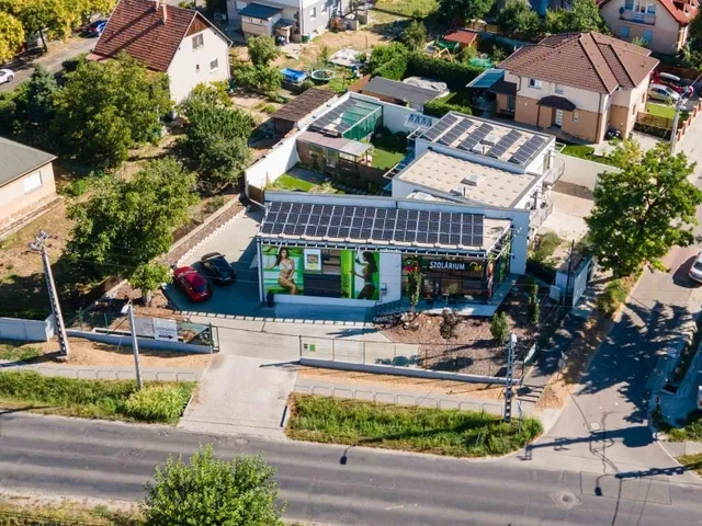 Eladó kereskedelmi és ipari ingatlan Budapest XVI. kerület, Árpádföld 151 nm