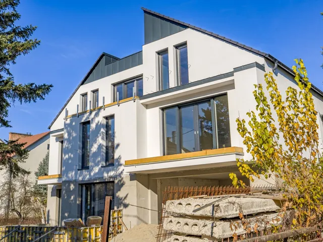 Eladó lakás Budapest III. kerület 142 nm