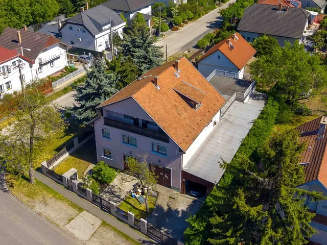 Eladó ház Budapest XVI. kerület, Sashalom, Rovás utca 478 nm