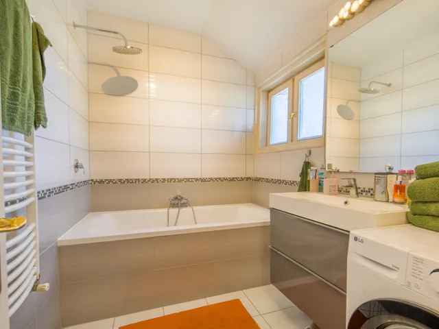 Eladó ház Budapest XVI. kerület, Sashalom, Rovás utca 478 nm