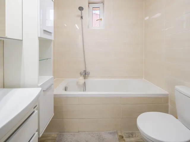 Eladó ház Budapest XVII. kerület, Rákoscsaba-Újtelep, Tóalmás utca 107 nm