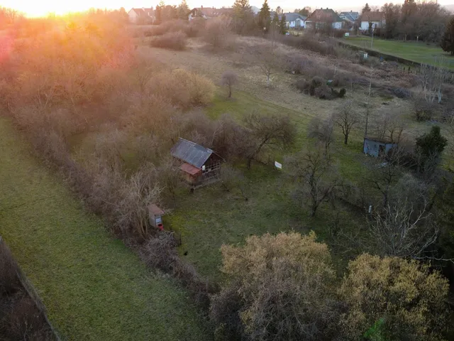 Eladó telek Győr, Ménfőcsanak 960 nm