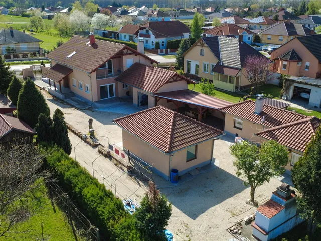 Eladó ház Kóny 320 nm