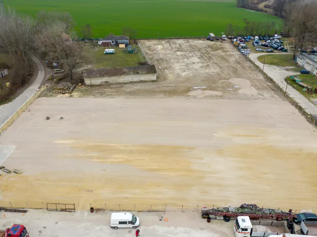 Eladó telek Vámosszabadi 13026 nm