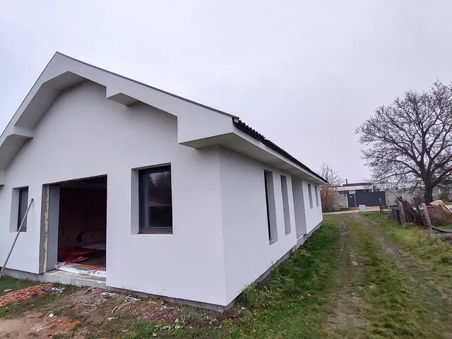 Eladó ház Győrújbarát 110 nm