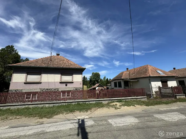 Eladó ház Cered 250 nm