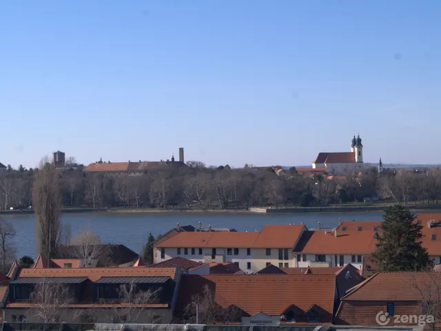 Eladó lakás Tata, Egység utca  56 nm