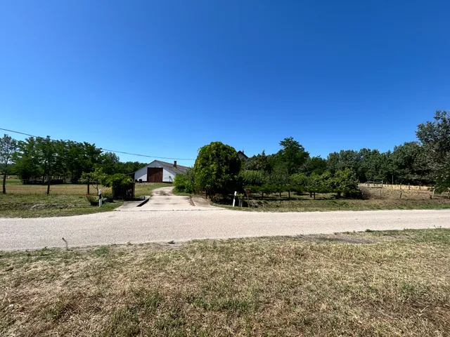 Eladó mezőgazdasági ingatlan Lajosmizse 292 nm