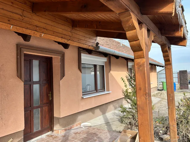 Eladó ház Örkény 89 nm