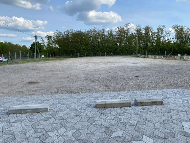 Eladó kereskedelmi és ipari ingatlan Dabas 10 nm