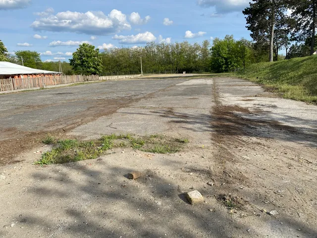 Eladó kereskedelmi és ipari ingatlan Dabas 10 nm