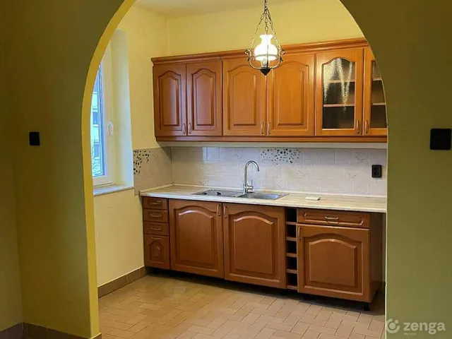 Eladó lakás Szolnok 82 nm