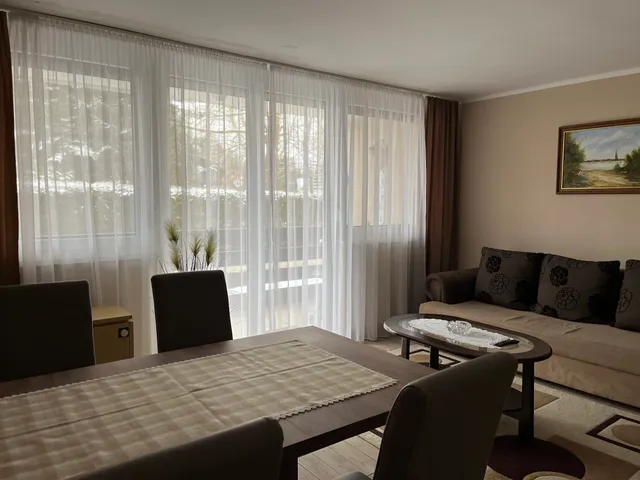 Eladó lakás Dombóvár, Gunarasfürdő 64 nm