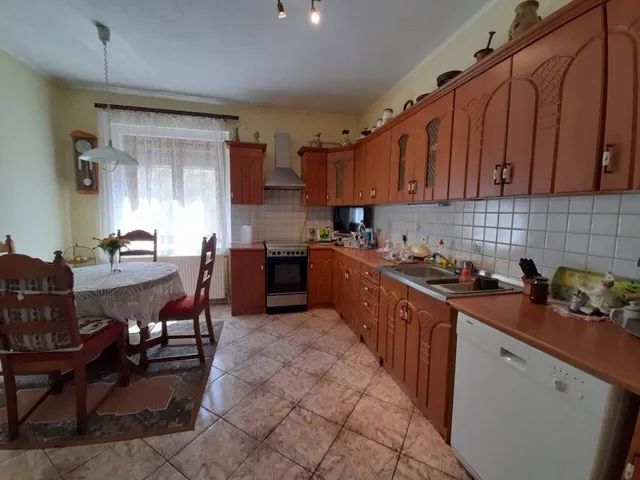 Eladó ház Békéscsaba 120 nm
