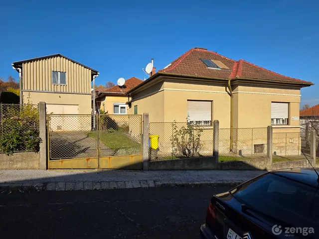 Eladó ház Miskolc, Avas, Vasvári Pál utca 12. 106 nm