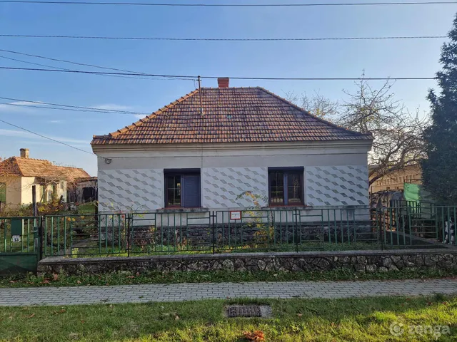 Eladó ház Nemesgörzsöny 100 nm