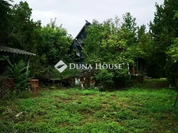 Eladó telek Biatorbágy 1152 nm