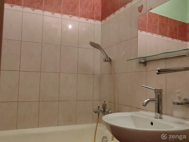 Kiadó lakás Pécs, Kertváros 52 nm