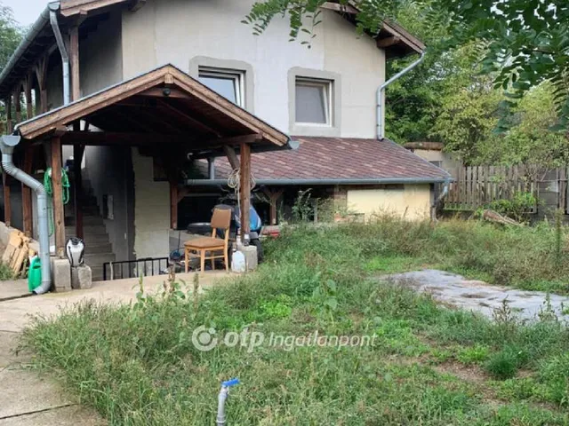 Eladó ház Fót 160 nm