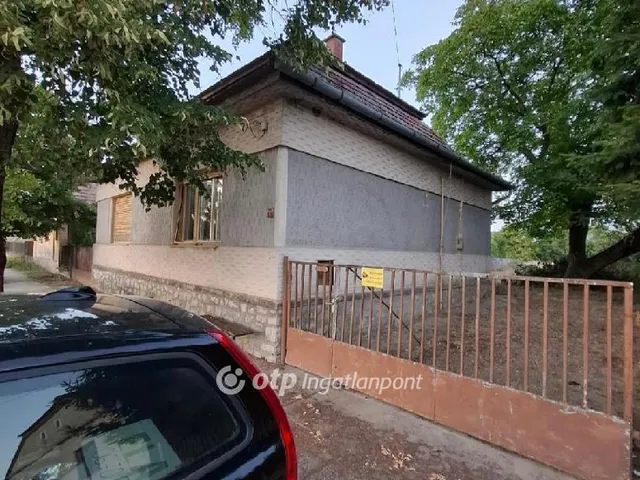 Eladó ház Teklafalu 72 nm