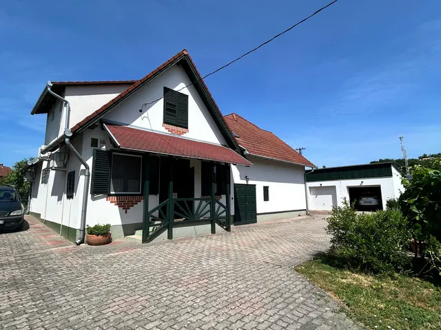 Eladó kereskedelmi és ipari ingatlan Villány 800 nm