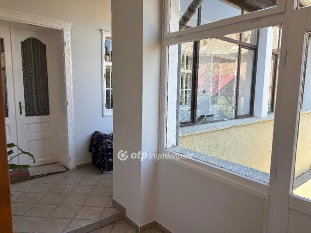 Eladó ház Véménd 195 nm