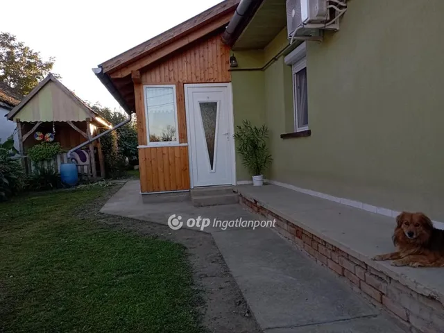 Eladó ház Majs 68 nm