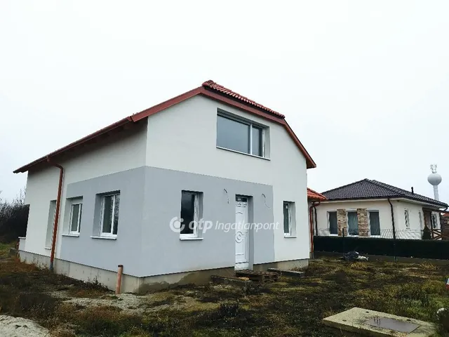 Eladó ház Dunaszeg 145 nm