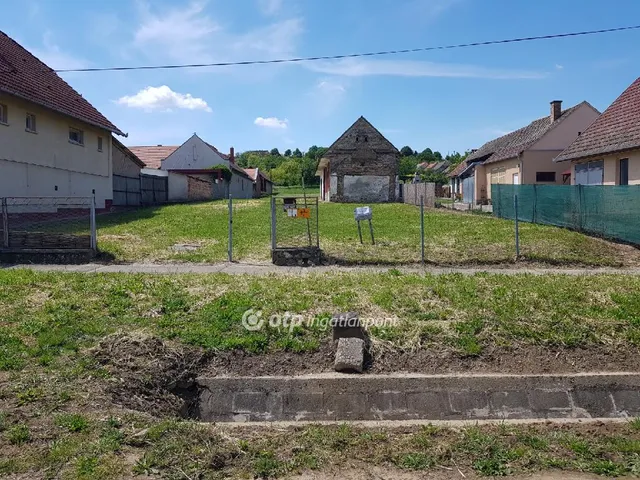 Eladó telek Somberek 1069 nm