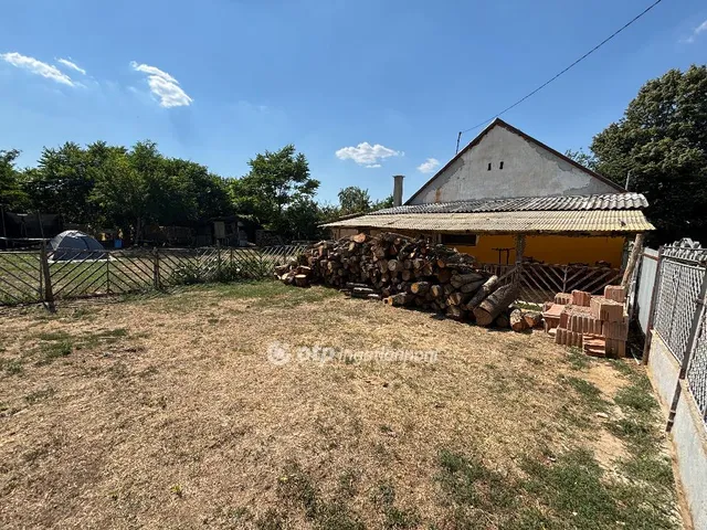 Eladó ház Bóly 70 nm