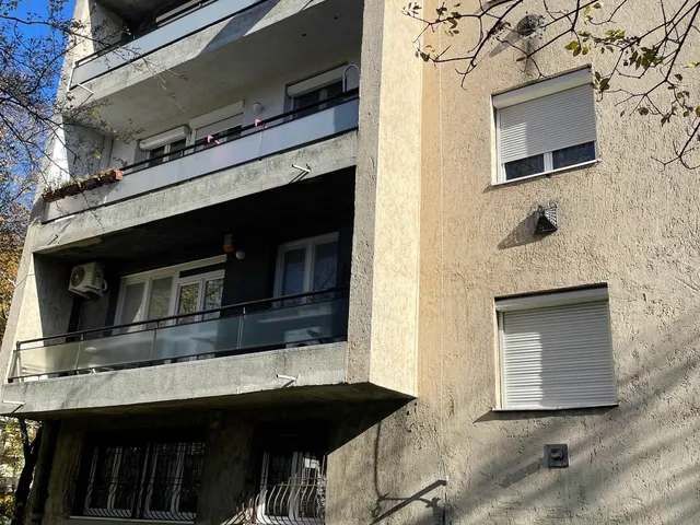 Eladó lakás Budapest III. kerület, Hévízi út 55 nm