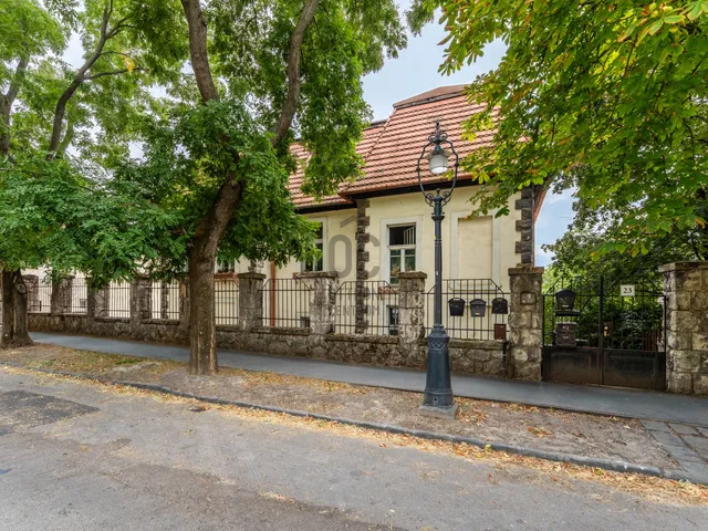 Eladó lakás Budapest I. kerület 66 nm