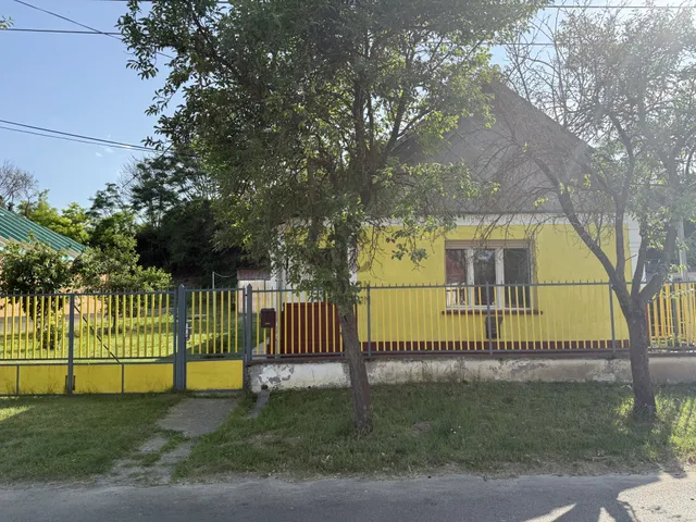 Eladó ház Tápióság 70 nm