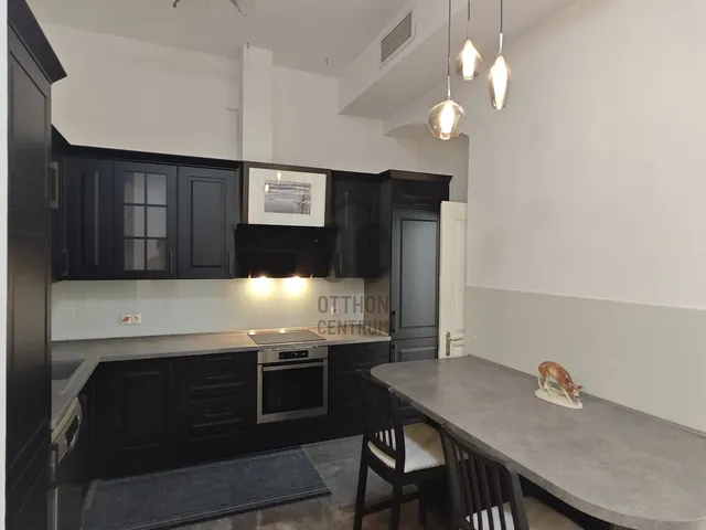 Eladó lakás Budapest V. kerület, Belváros, Belgrád rakpart 129 nm