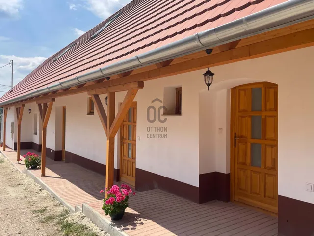 Eladó ház Vál 160 nm