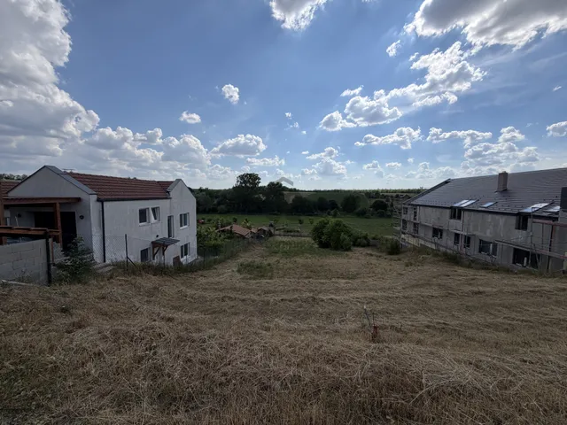 Eladó telek Telki 1459 nm