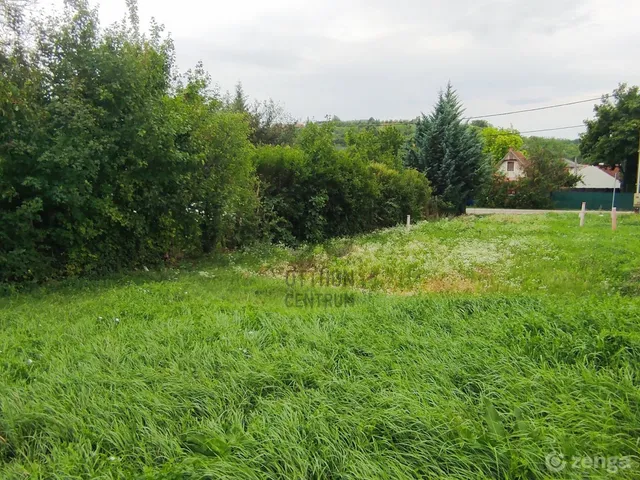 Eladó telek Telki 646 nm
