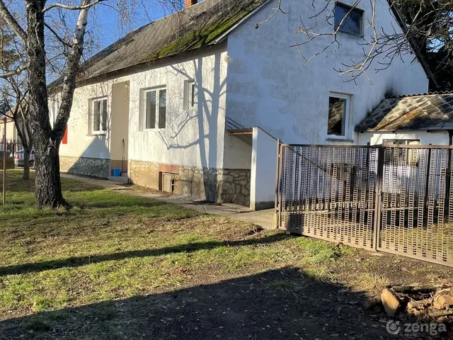 Eladó ház Bakonyszombathely 126 nm