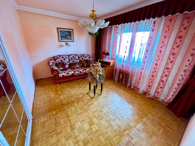 Eladó lakás Nyíregyháza, Malomkert 76 nm