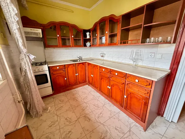 Eladó lakás Nyíregyháza, Malomkert 76 nm