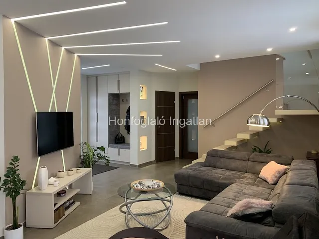 Eladó ház Nyíregyháza, Hímes 203 nm