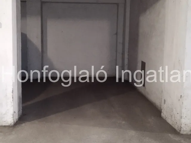 Eladó garázs Nyíregyháza, Belváros 13 nm