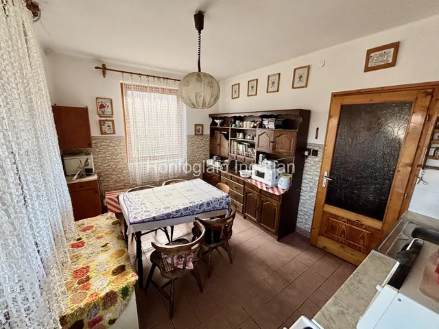 Eladó ház Nyíregyháza, Rozsrétszőlő 120 nm