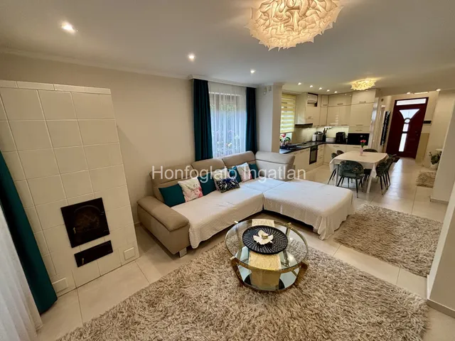 Eladó ház Nyíregyháza, Oros 157 nm