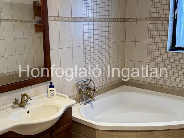Eladó ház Nyíregyháza, Hímes 154 nm